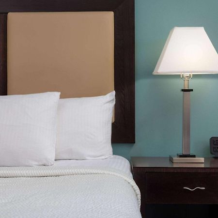 La Quinta By Wyndham Savannah Airport - Pooler Eksteriør bilde